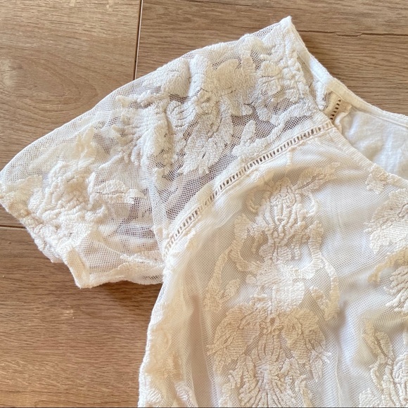 Kendall + Kylie lace bohemian crop top - Picture 4 of 4